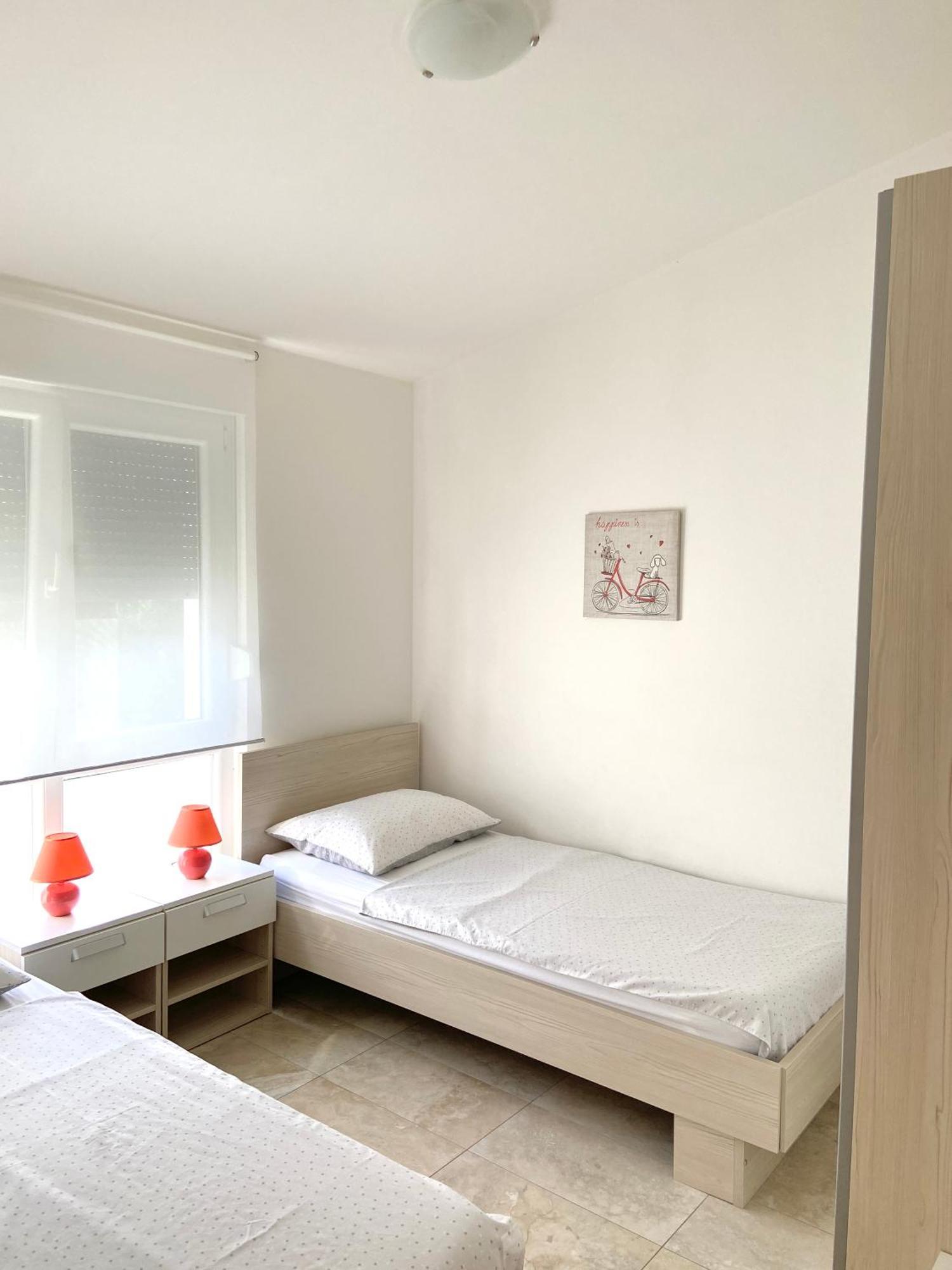 Apartmani Villa Adriatic Vir Exteriér fotografie