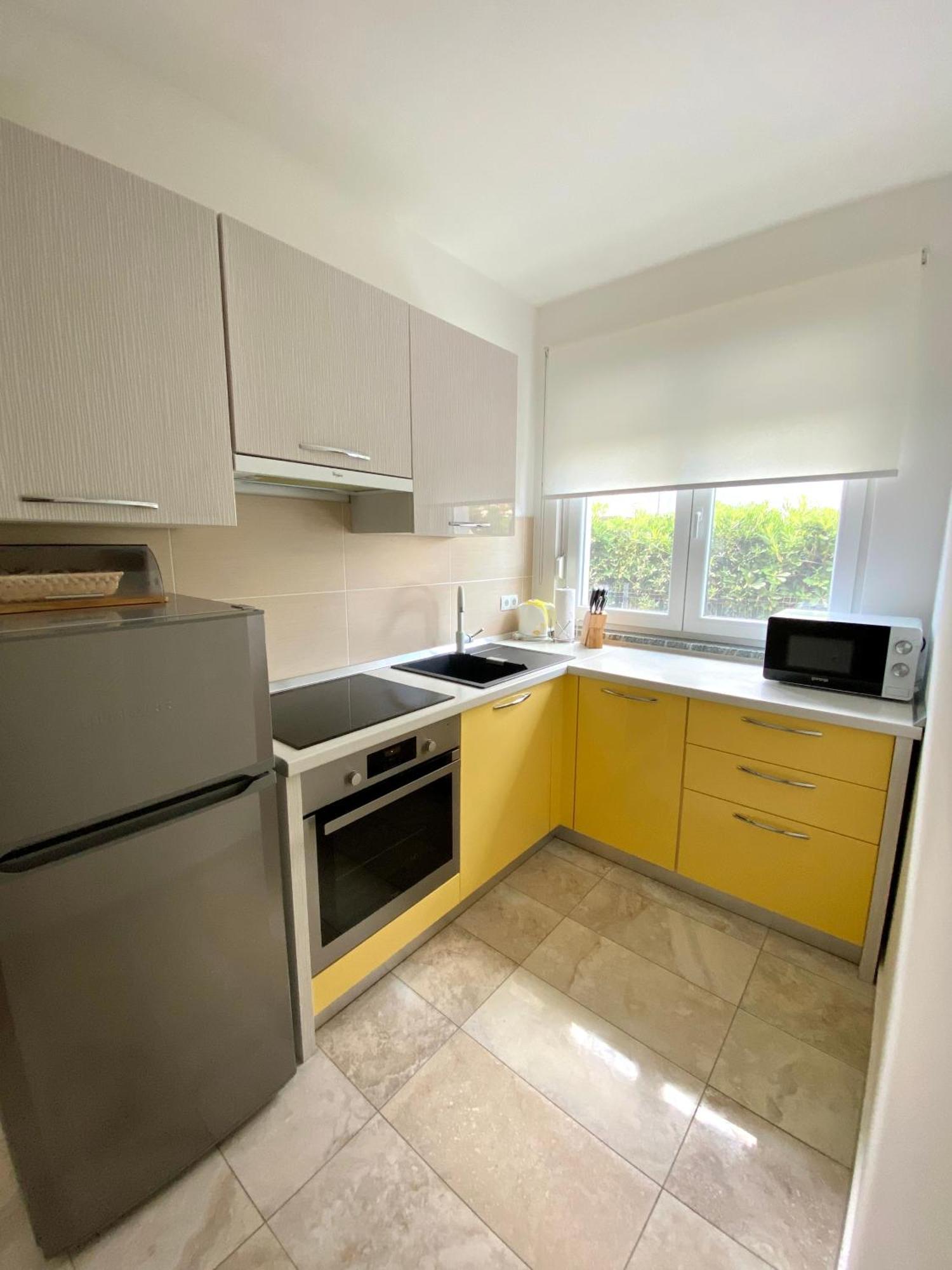 Apartmani Villa Adriatic Vir Exteriér fotografie