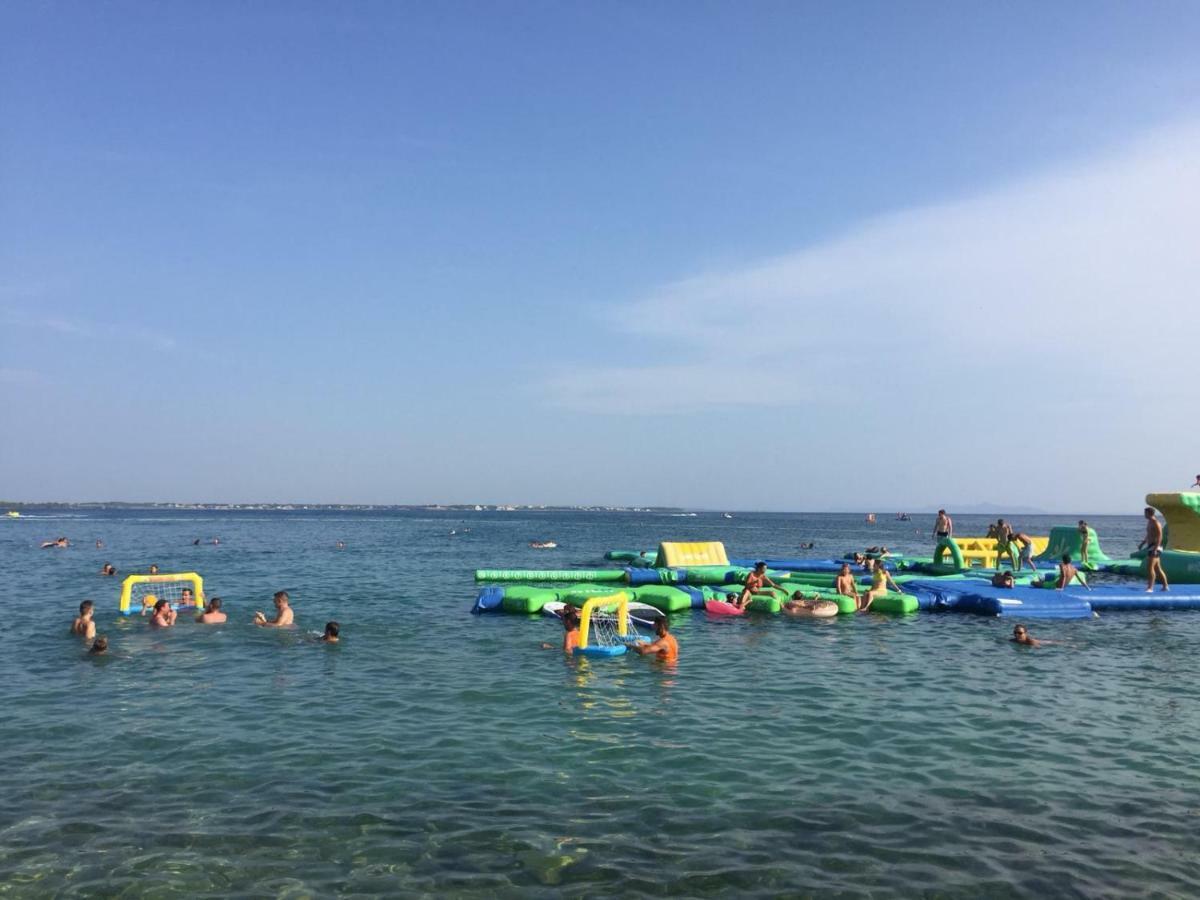 Apartmani Villa Adriatic Vir Exteriér fotografie